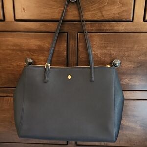 Tory Burch Dark Navy Leather Tote with Gold Accents Like New. Euc
